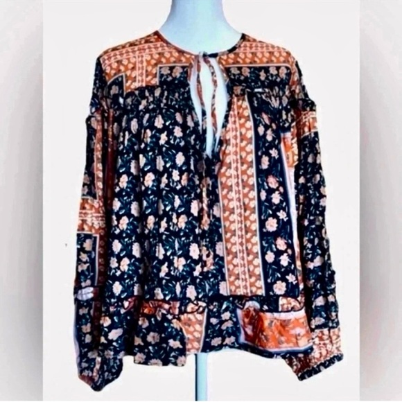 Jen's Pirate Booty Bohemian Top - Picture 3 of 9